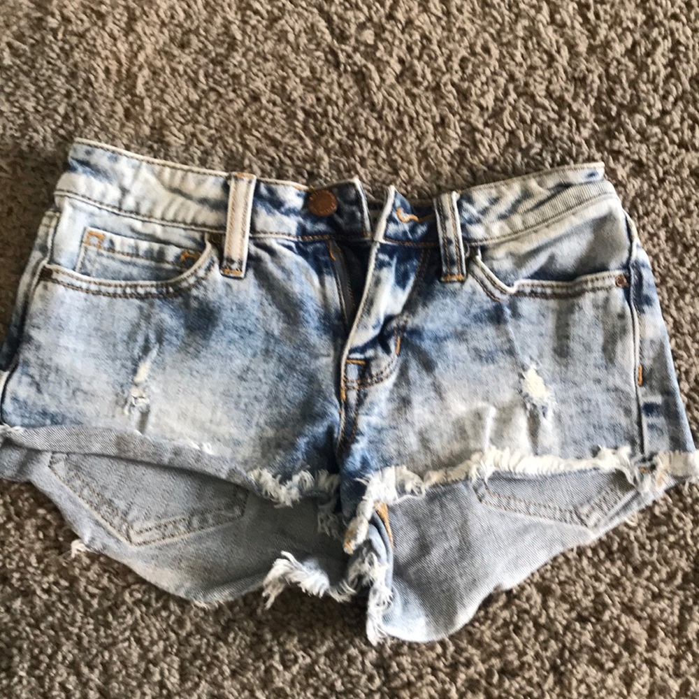 size 22, pacsun shorts